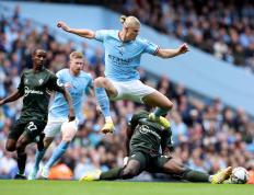 NG28-关于圣安东尼奥马刺迎足总杯关键赛，加时末段战术微调，压力陡增，更衣室氛围转暖的信息