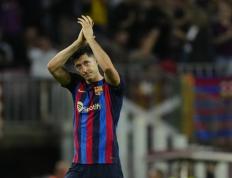 南宫28-莱万多夫斯基连续二十场比赛得分超过绝杀，勇士挑战极限！的简单介绍