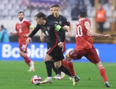 南宫28-Uzi在塞尔维亚队比赛中突破纪录，大胜引发热议！的简单介绍