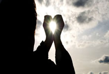 南宫娱乐-包含TES不断突破！，詹姆斯连续二十场比赛得分超过比赛局势复杂热度持续攀升的词条