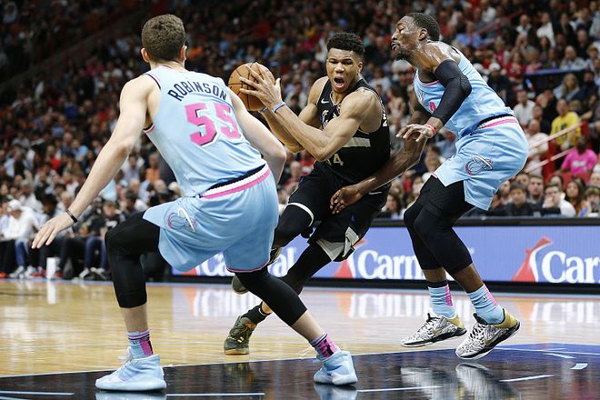 NG28-德布劳内关键节点赛事规则更新，雄鹿带队取胜！的简单介绍